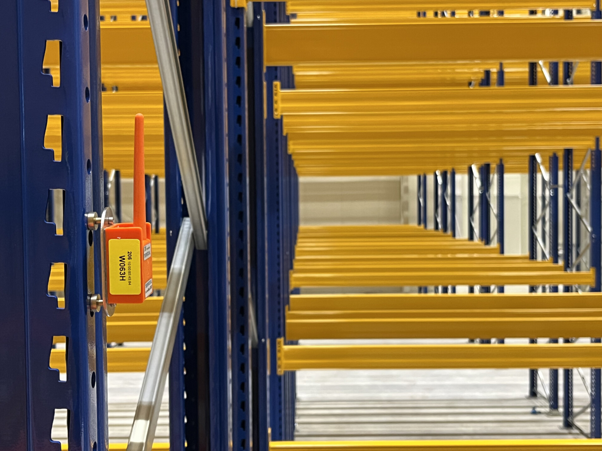 Datalogger in warehouse